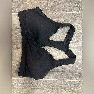 Lulu lemon sports bra